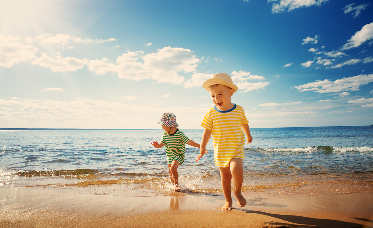 Savvy Travel Strategies: Budget Hacks for Summer Fun