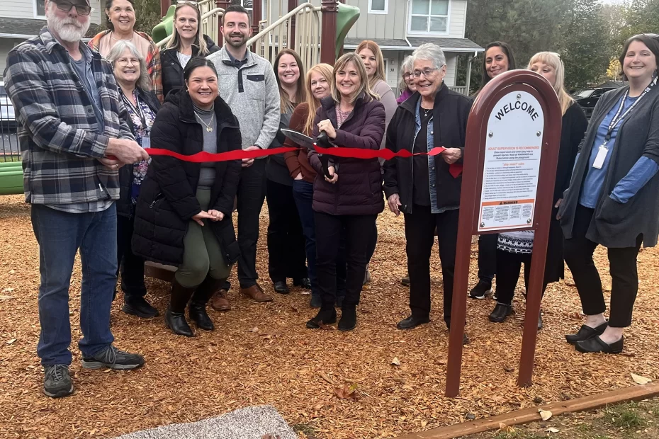 Group photo at ribbon cutting