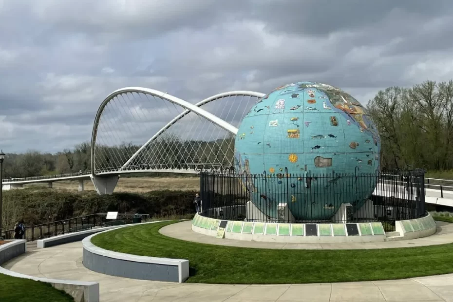 Globo terráqueo de Salem