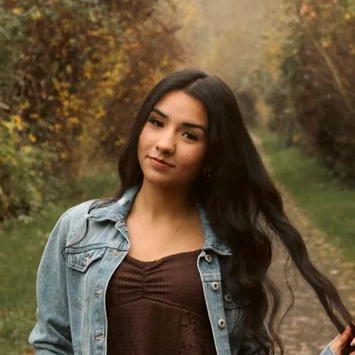 Emily Gomez